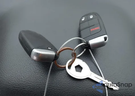 2015 Dodge Journey Sxt z USA, uszkodzony, nr VIN 3C4PDDBG4FT606692